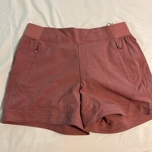 Calia mid rise short 5”